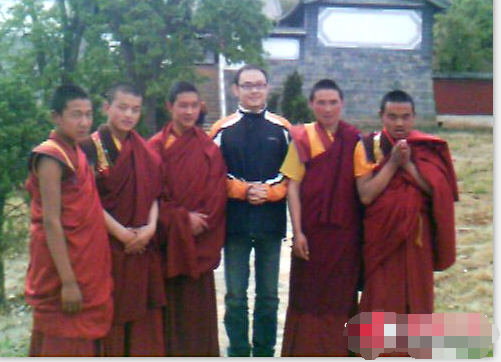 刀郎40年前照片曝光，当年的刀郎超级帅！