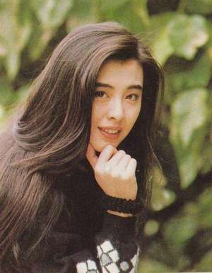 王仁峰(此人是军统站长，戴笠的学生，孙女被称为全国男性的梦中情人)