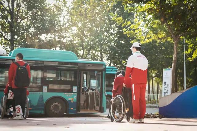 残特奥会志愿者特辑 用心用爱用情，当他们的眼睛，成为他们的臂膀