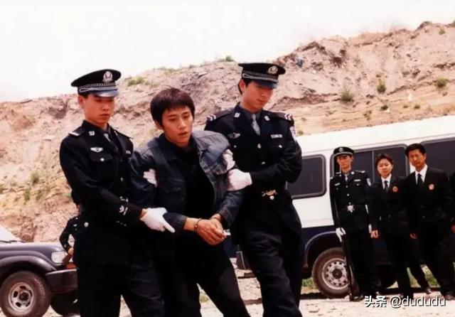 拿什么拯救你：罗晶晶的爱是龙小羽一生最大的劫难，真相太残酷了