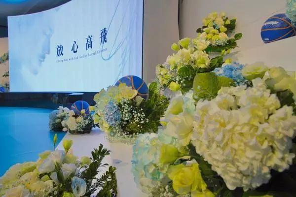 高以翔女友过往被扒？性感照曝出还被网友质疑过度消费男友