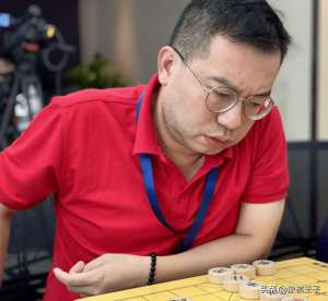 步天下(赢下11位冠军，许银川赞他前15步天下第一，广东再出绝顶象棋高手)