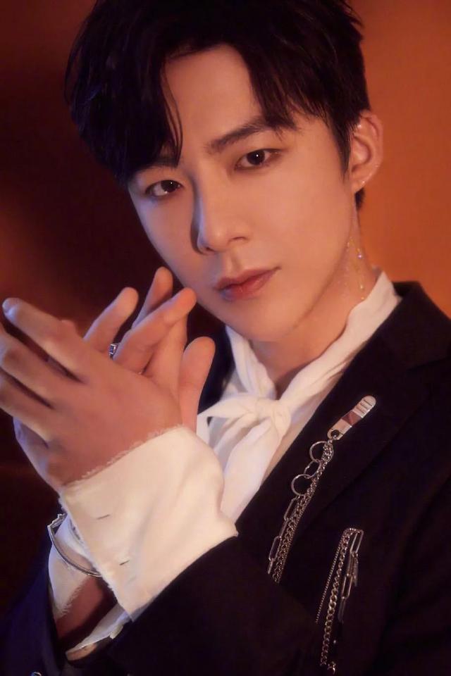 一线演员名单揭晓，杨紫荣登榜单，网友惊呼 ：这位竟也位列其中！