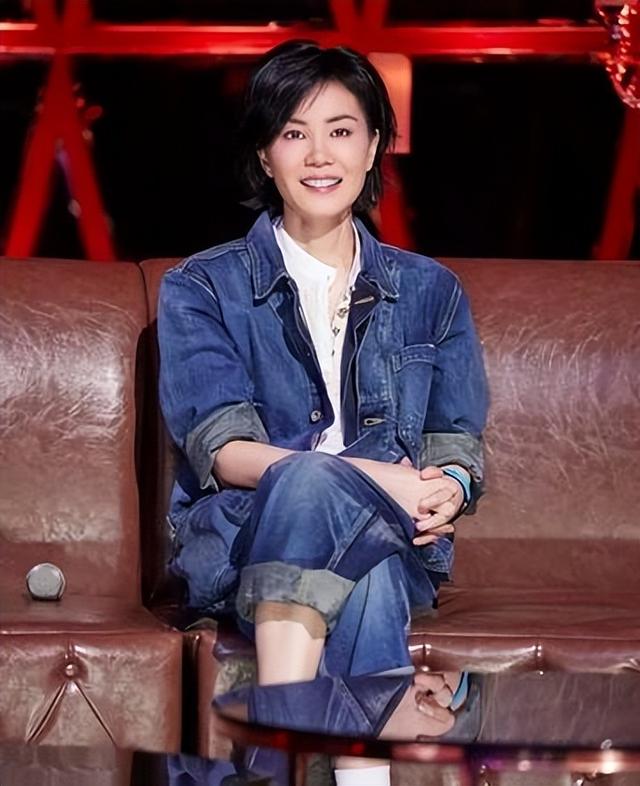 有人背景通天，有人硬刚资本？这几位女星根本不怕潜规则！