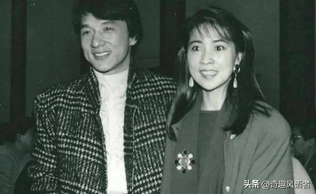 成龙与众多女星的情感秘事，有人为他放弃事业，有人对他不屑一顾