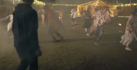 荒诞剧团：演员拍激情戏“假戏真做​”，这剧戳破了娱乐圈潜规则