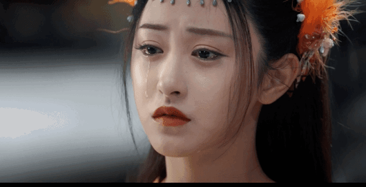 《冰火凤》哪里是什么虐恋故事,就是个手撕渣男的爽片