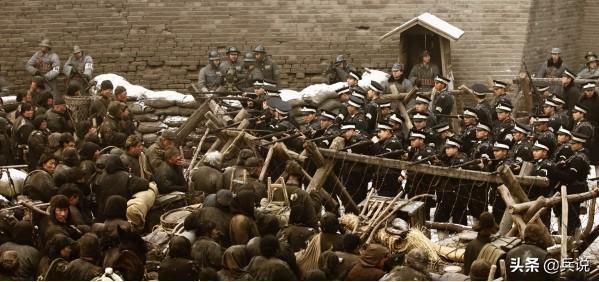 汤恩伯活埋200平民,10岁儿童大哭,汤:到底小孩知道怕!