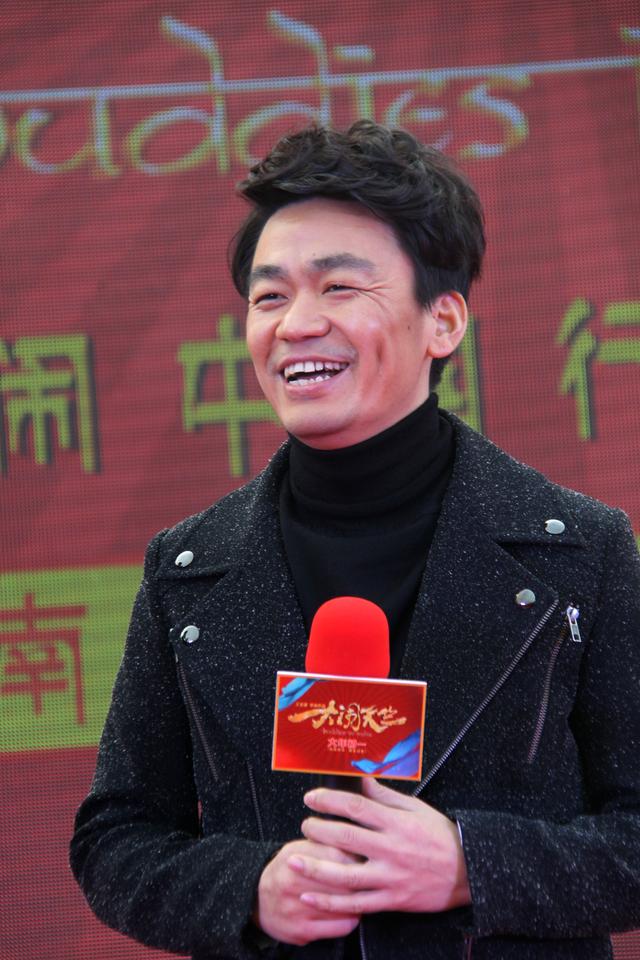 王宝强：借钱我也要把税交了