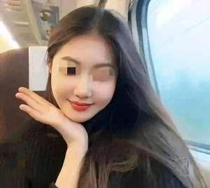 出轨激情(45岁局长出轨女下属，车震时大尺度聊天内容曝光，女方正面照流出)