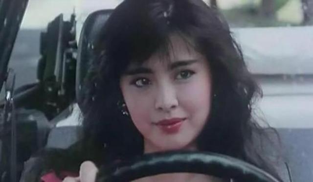 此人是军统站长，戴笠的学生，孙女被称为全国男性的梦中情人