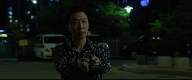 人质被绑匪百般虐待，就连喝水都被反绑双手！韩国最新犯罪电影