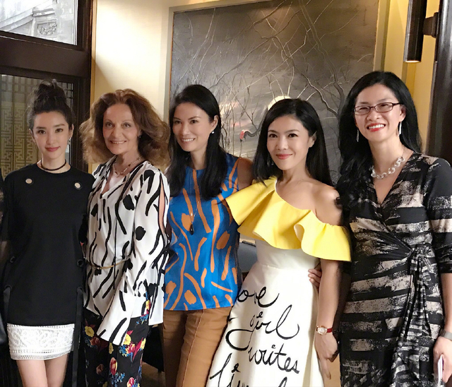 “名门痞女”洪晃：跟外交部打官司，因一辆加长林肯车看透陈凯歌