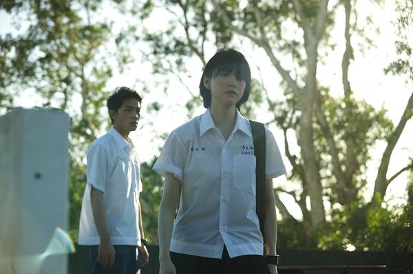 世路多崎  ，人海辽阔——《十七岁》影评