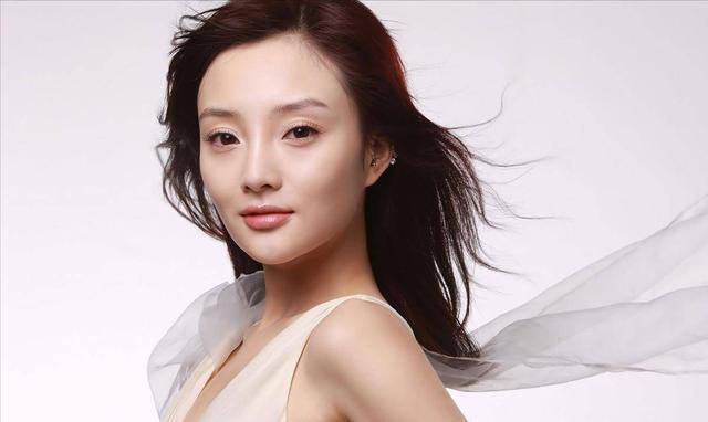 女明星们的“性丑闻”：大尺度不雅照曝光，不图钱只要刺激？