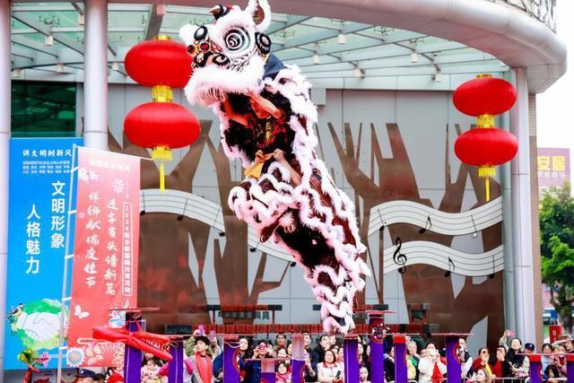 “撤镇设街”二十载 “再造一个新西乡”