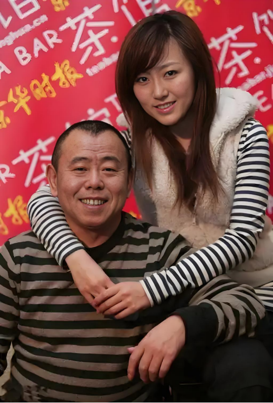 才明白,为何嫁10亿富豪12年,却要带儿子住娘家的潘阳,未有怨言