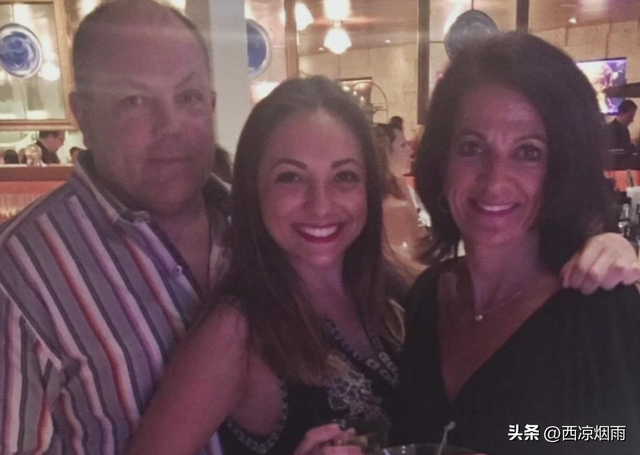 2017年，美国漂亮女大学生裸尸雪地，嫌犯被捕后喊冤：我是被逼的