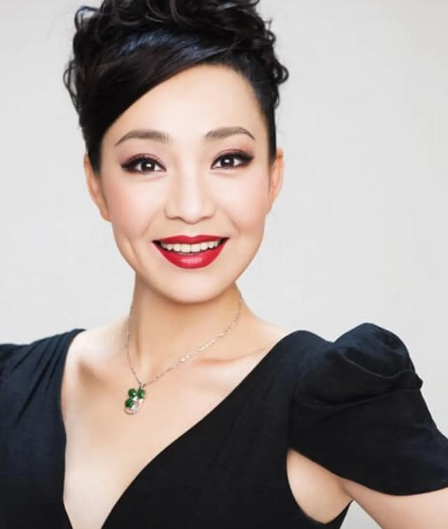 《还珠格格》皇后戴春荣：一个角色，千般滋味