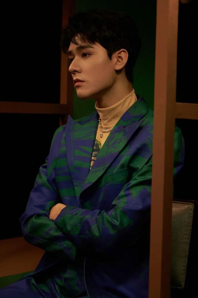 钟无寐迎来了他的最终结局，演员龚俊却一直在路上