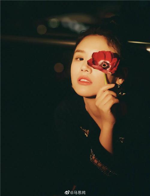 从《左耳》到《第一炉香》，马思纯经历了什么？