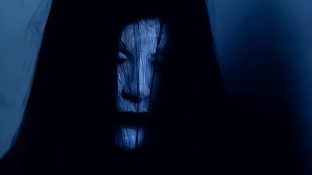 看完这十部恐怖片，总觉得房间里怪怪的