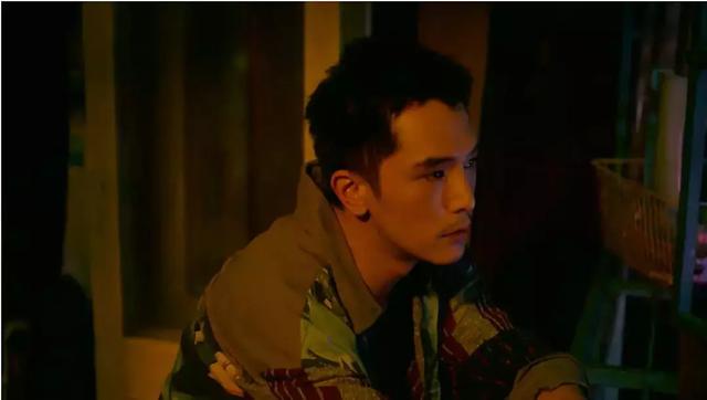 谁先爱上邱泽的