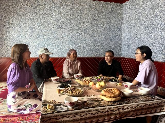 “帕姐”在湖南:跨越15万公里,温暖各民族学子