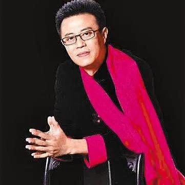 白燕升,结婚九个月妻子瘫痪不抛弃,45岁离开央视,50岁儿女双全