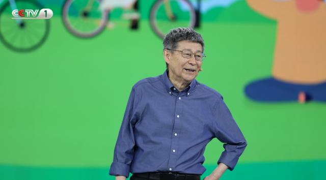 总是内耗怎么办？心理学家教你一招：“吃不到葡萄，就说葡萄酸！”