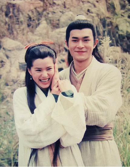 《神雕侠侣》24年后重聚，李莫愁慈眉善目，小龙女丝毫没变