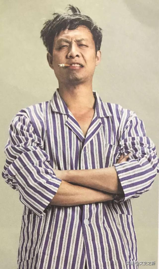 1997年，著名作家王小波英年早逝，文坛为何无人为他送行？