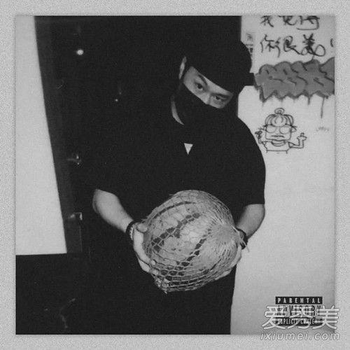 抖音心如止水是谁唱的在哪听，心如止水歌词是什么意思