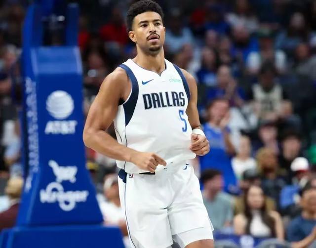 独行侠再出手！2换1，克里斯蒂挤走格兰姆斯，换来76人铁血锋线