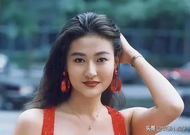 星女郎被母亲逼迫，一年拍10部“风月片”，为情疯癫29岁弃子跳楼