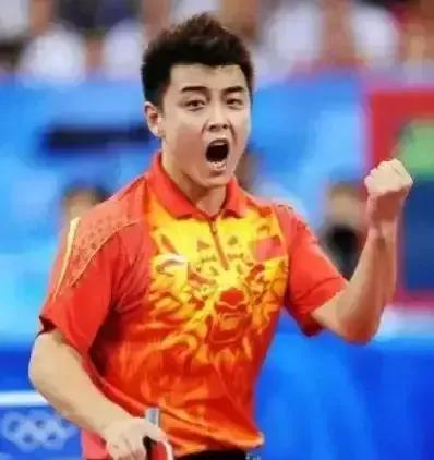 闫博雅：26岁嫁“乒乓冠军”王皓，伺候生病婆婆，为丈夫放弃梦想