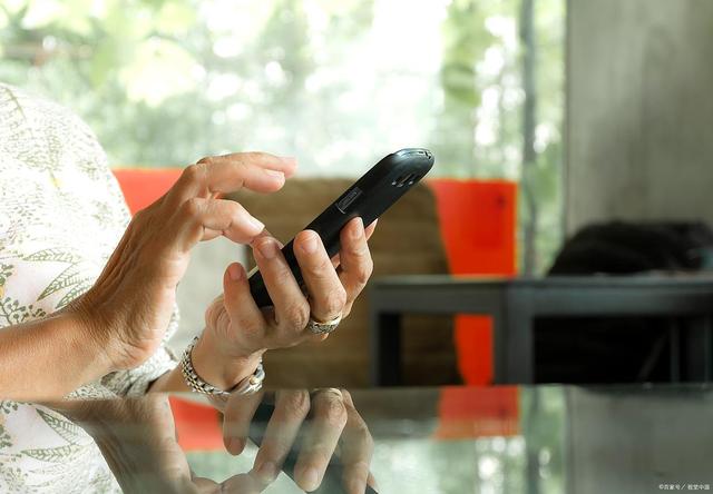 那些可以免费观看的“成人网站”,隐藏不为人知的危险,要注意了