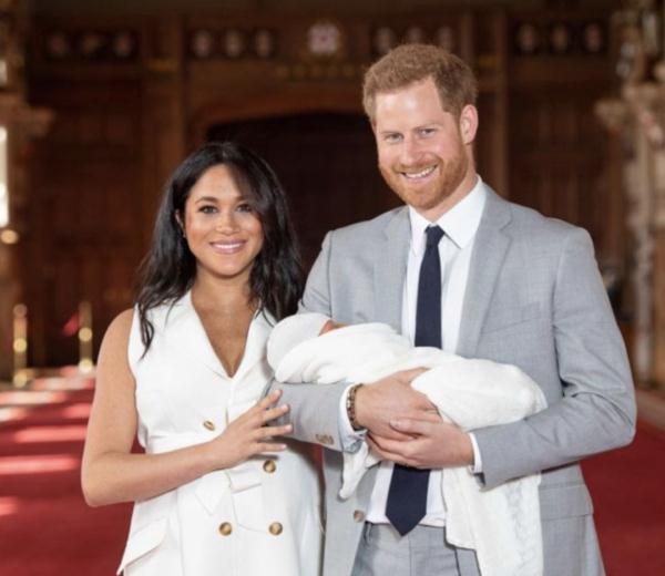 英国新晋王室宝贝叫阿奇！王子公主的名字原来是这样取的……