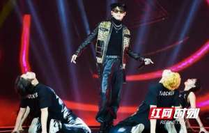 李百万(Kpower校园歌手大赛落幕 长沙理工大学李百万夺冠)