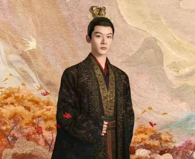 到底是谁的相思？五大方面深度剖析桐华《长相思》