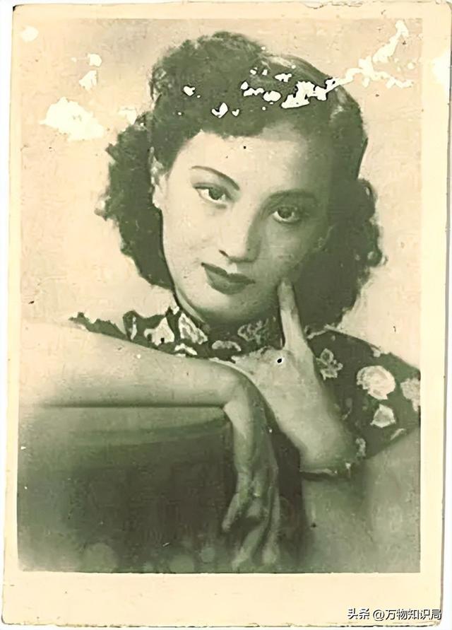 “金嗓子”周璇真的美吗？三岁容貌出众被拐，八岁差点被卖进青楼