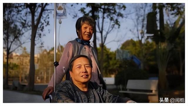 我有一个女人梦，72岁老人坚持做变性手术，医生：易性症不是病