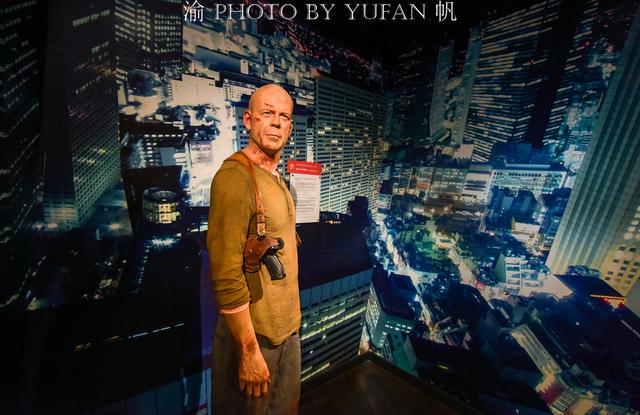 在重庆可以一次与几十位中外明星面对面？没想到竟然是真的