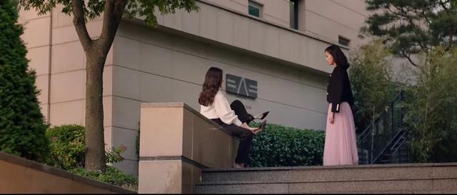 金高银新韩剧《小小姐们》,全员各怀鬼胎,普通人如何跨越阶级