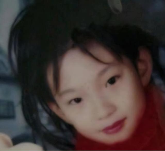 16年，东北美女画家离婚后，跑到江西出家当道士，如今怎么样了？