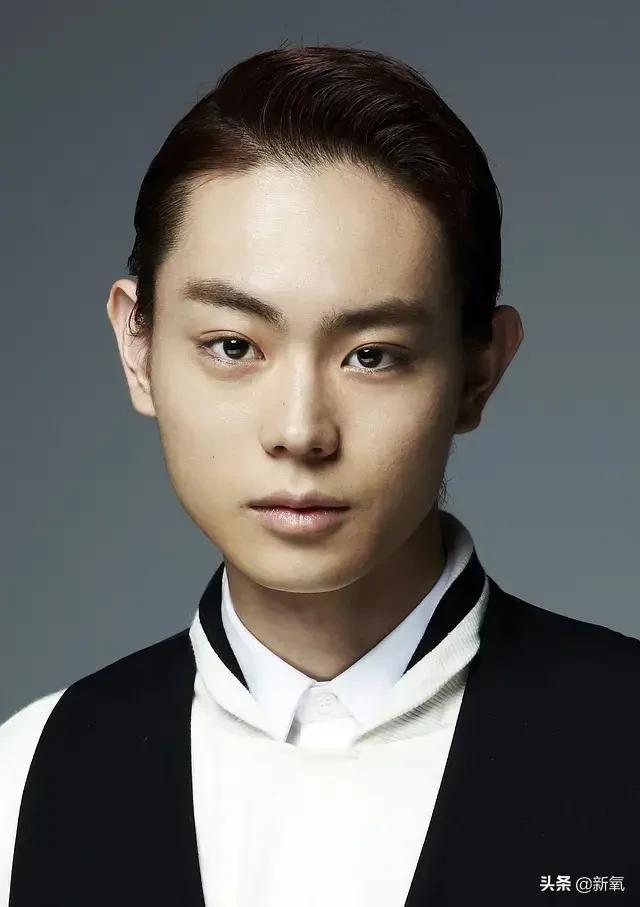 又丧又纯净！日本神颜菅田将晖长得好嚣张