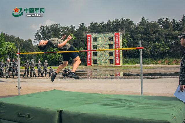 热！血！沸！腾！现场解说带你走进这场兵哥运动会