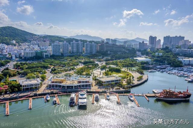 三亚市区必打卡攻略：本地人私藏的8大宝藏地标，解锁椰城新玩法