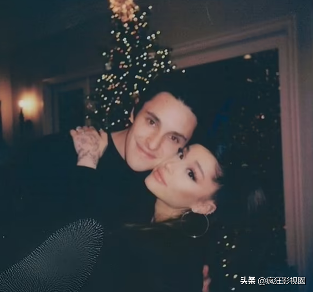 美国流行天后A妹下嫁“软饭男”?男友真实身份曝光,身价过亿