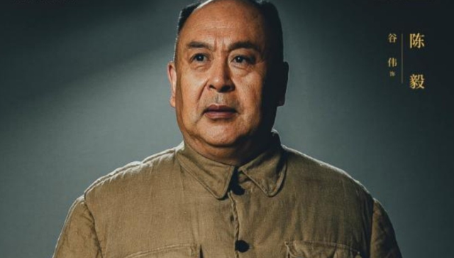 革命历史剧《渡江战役》要火，卢奇饰演邓小平，与谷伟携手演绎